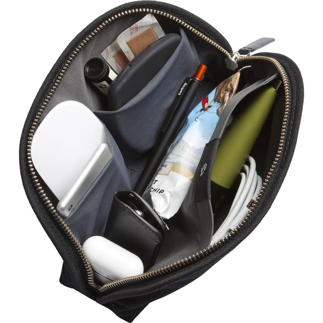 PR11599-Bellroy-Classic-Pouch.jpg PR11599 Bellroy Classic Pouch